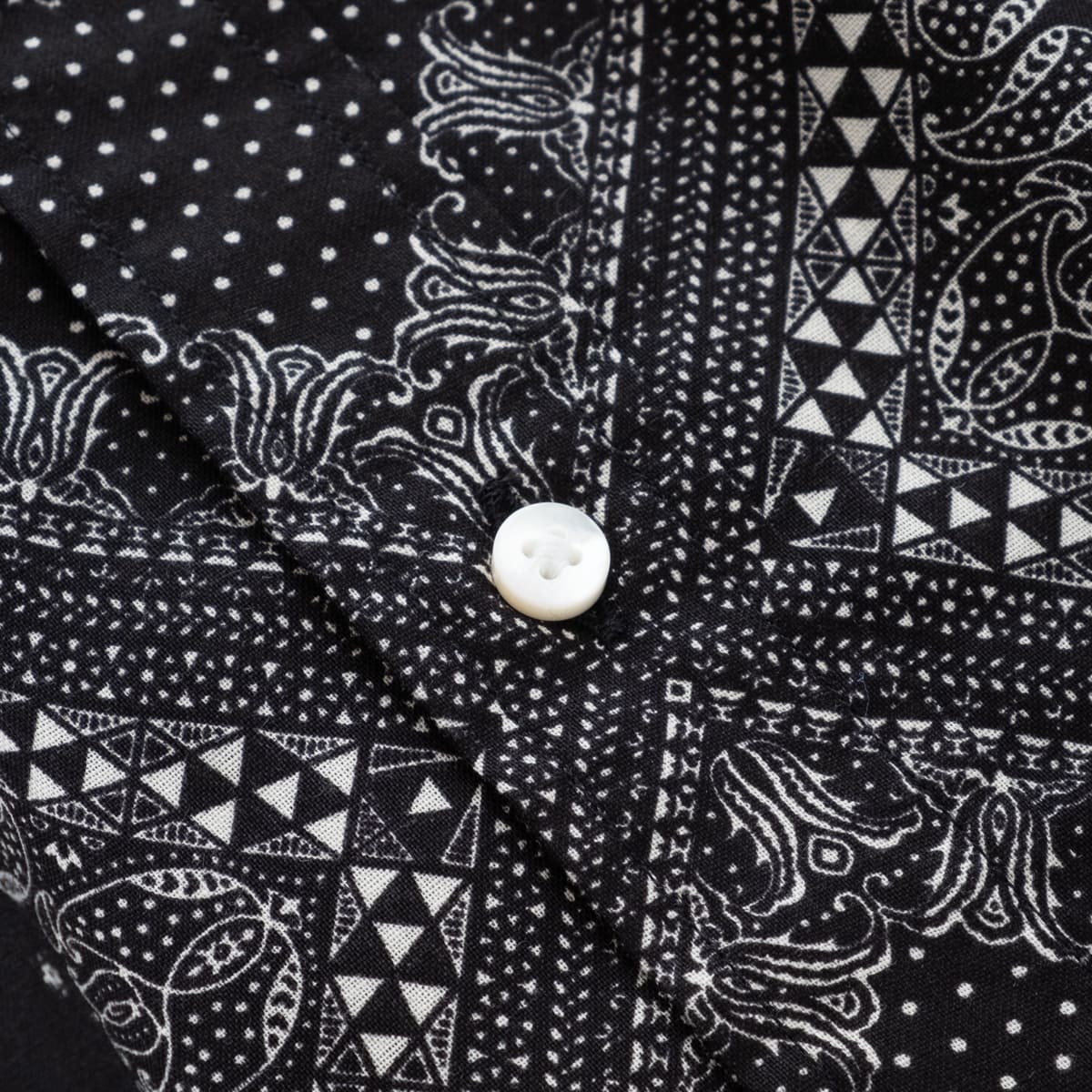 FEEL EASY ORIGINAL BANDANA BUTTONDOWN SHIRT