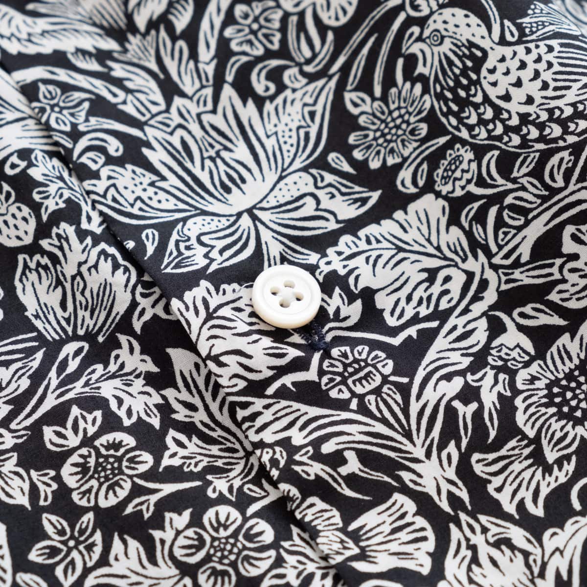 FEEL EASY ORIGINAL LIBERTY PRINT SHIRT（2色）