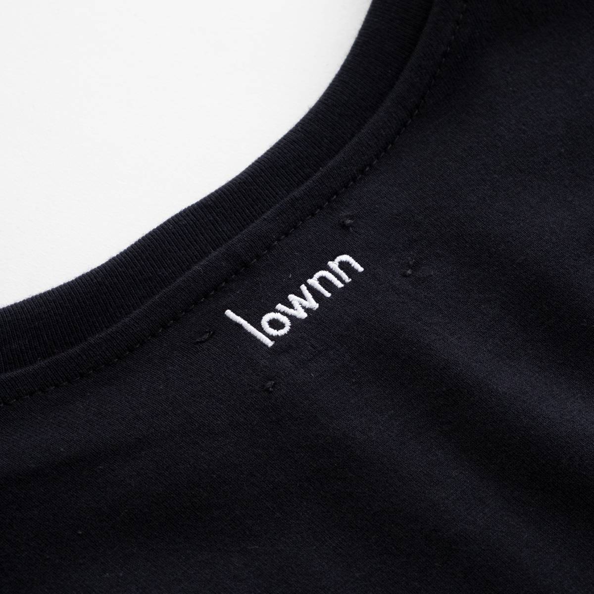 “lownn” シグネチャー Tシャツ（2色）｜lownn