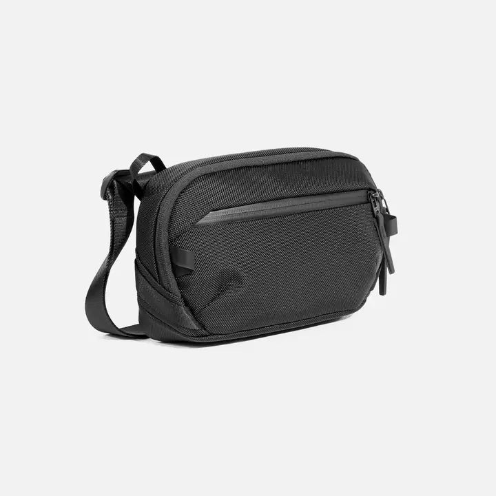 Aer Day Sling 4（2色）