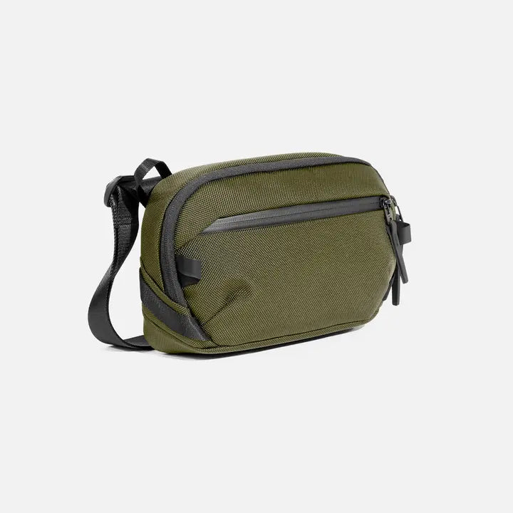 Aer Day Sling 4（2色）