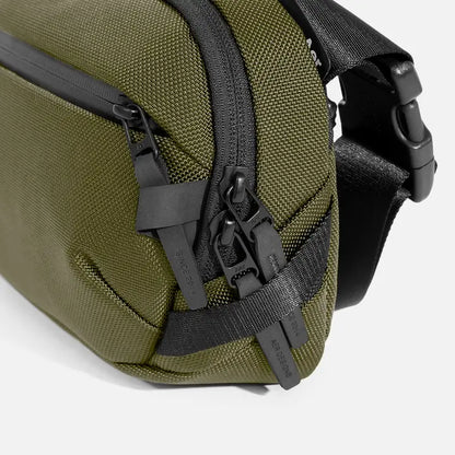 Aer Day Sling 4（2色）