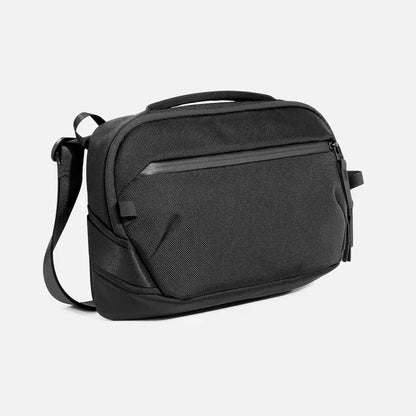 Aer Day Sling 4 Max（2色）