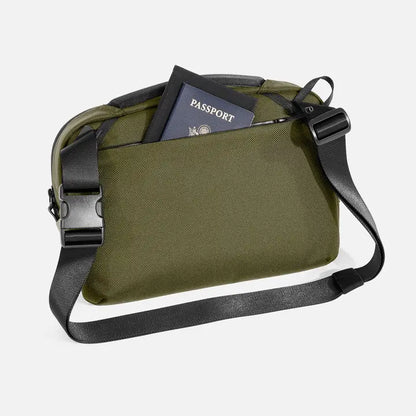 Aer Day Sling 4 Max（2色）