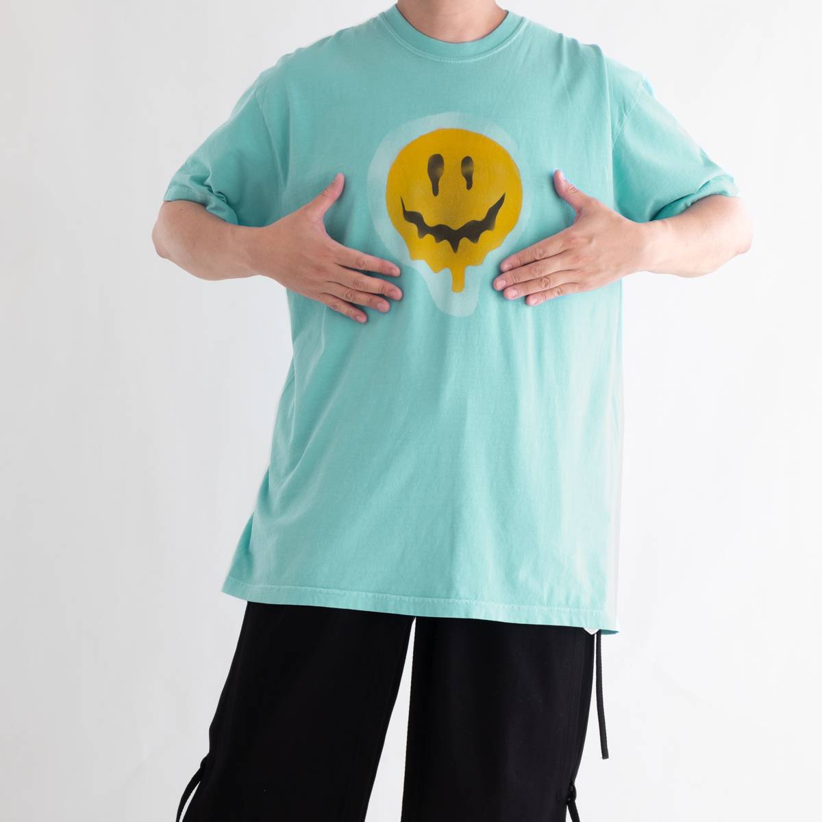 スマイル ショート スリーブ Tシャツ（4色）｜DISCOVERED