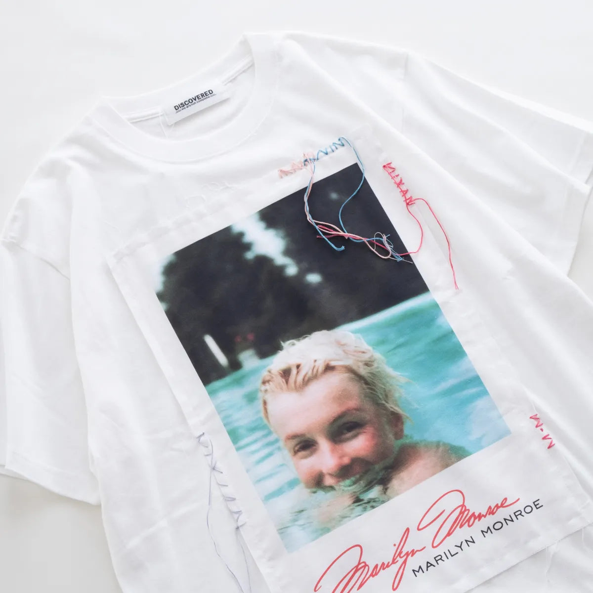 DISCOVERED MARILYN MONROE TEE POOL（2色）