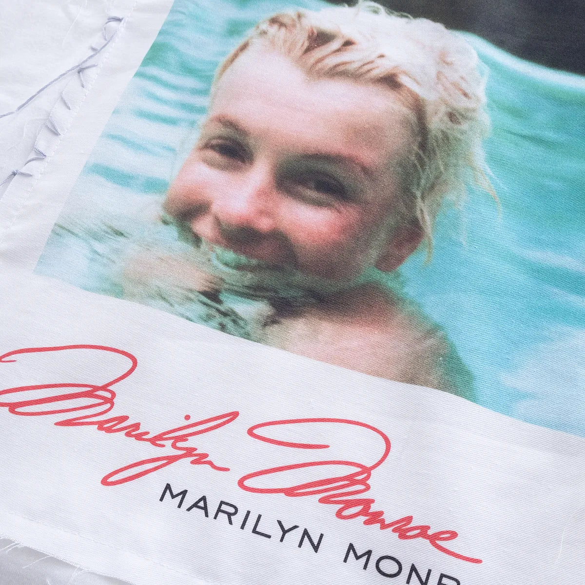 DISCOVERED MARILYN MONROE TEE POOL（2色）