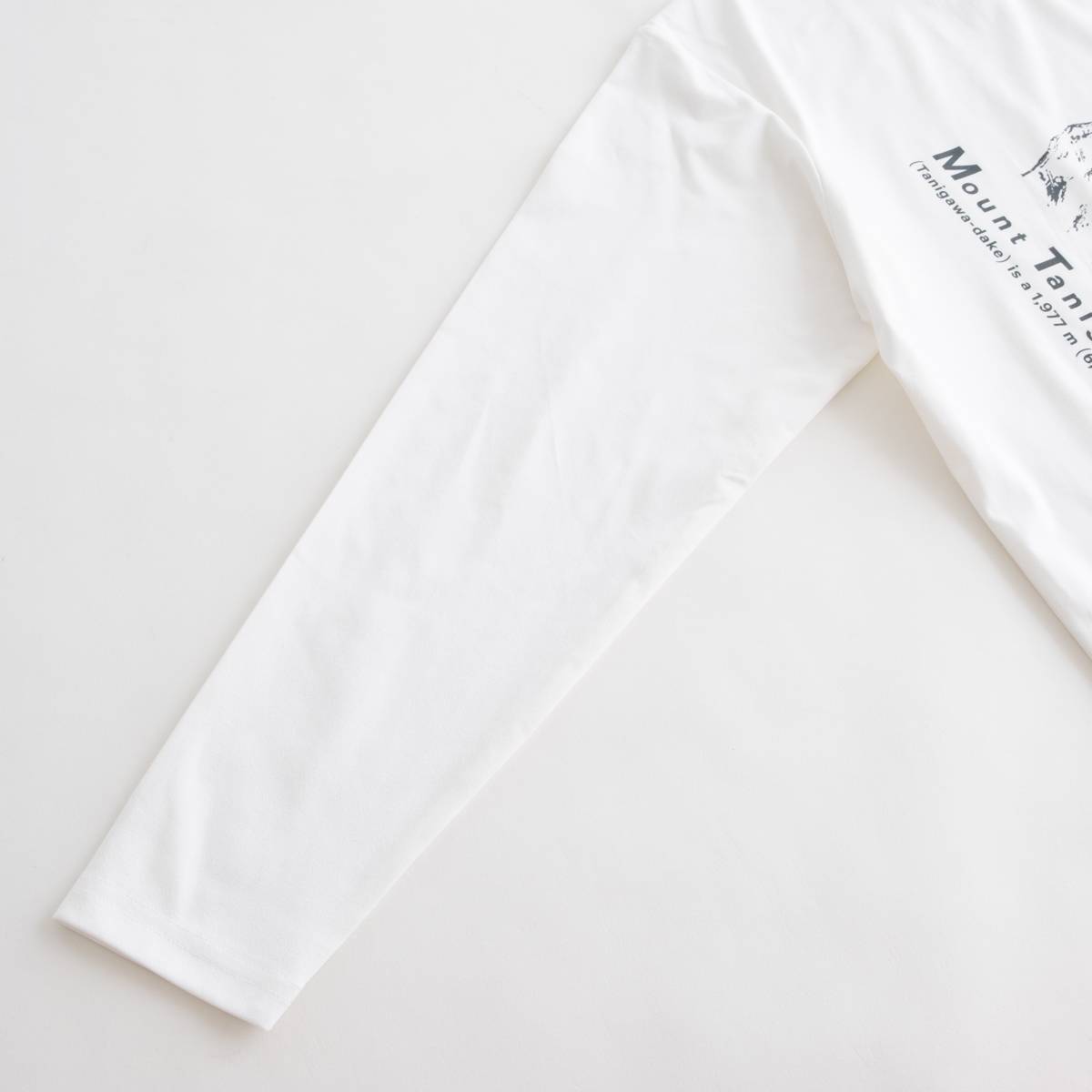 マウンテンオブムーズ コラボ Mt Tanigawa ロング スリーブ Tシャツ（2色）｜Snow Peak