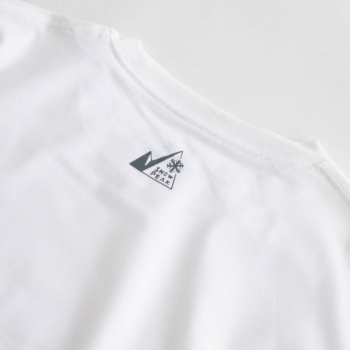 マウンテンオブムーズ コラボ Mt Tanigawa ロング スリーブ Tシャツ（2色）｜Snow Peak