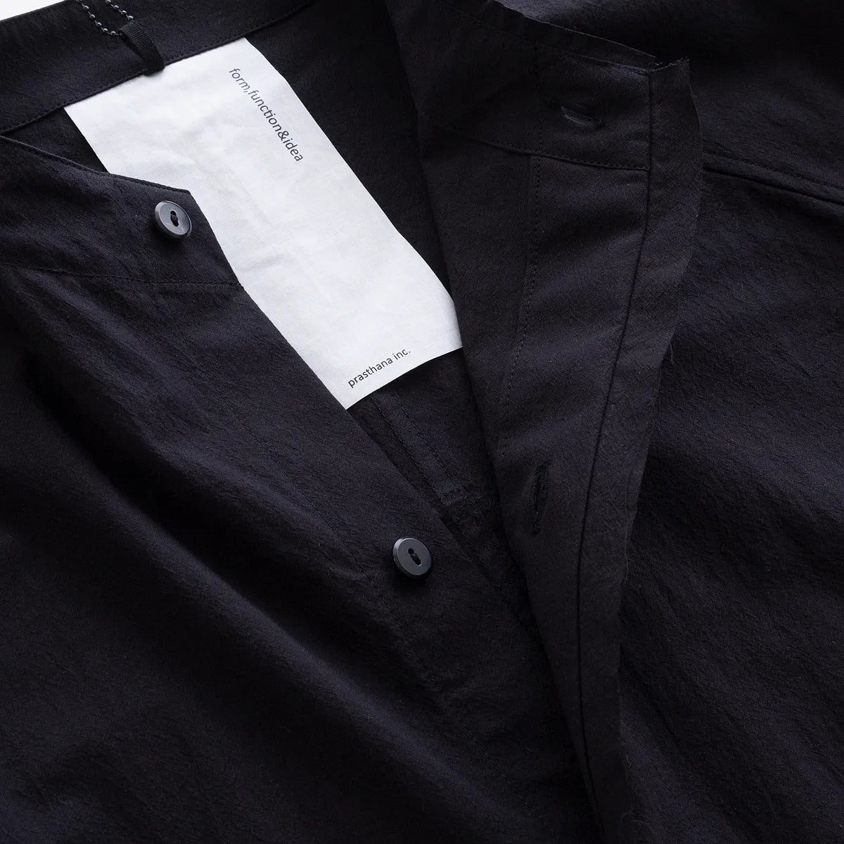 prasthana strings raw edge s/s shirt