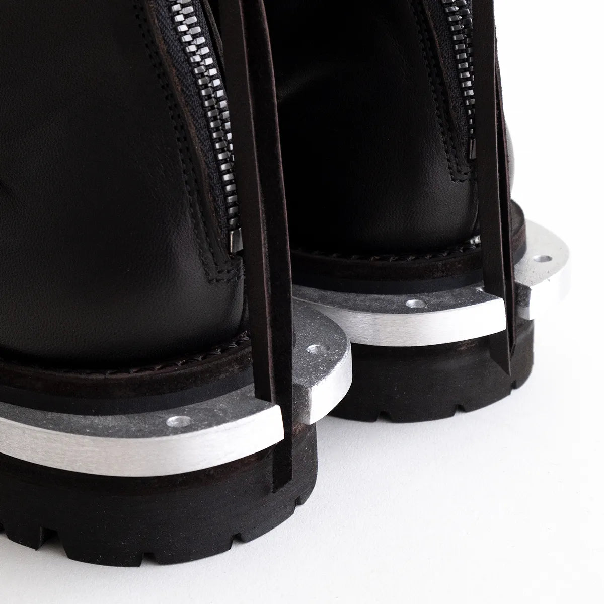 prasthana balmoral back zip