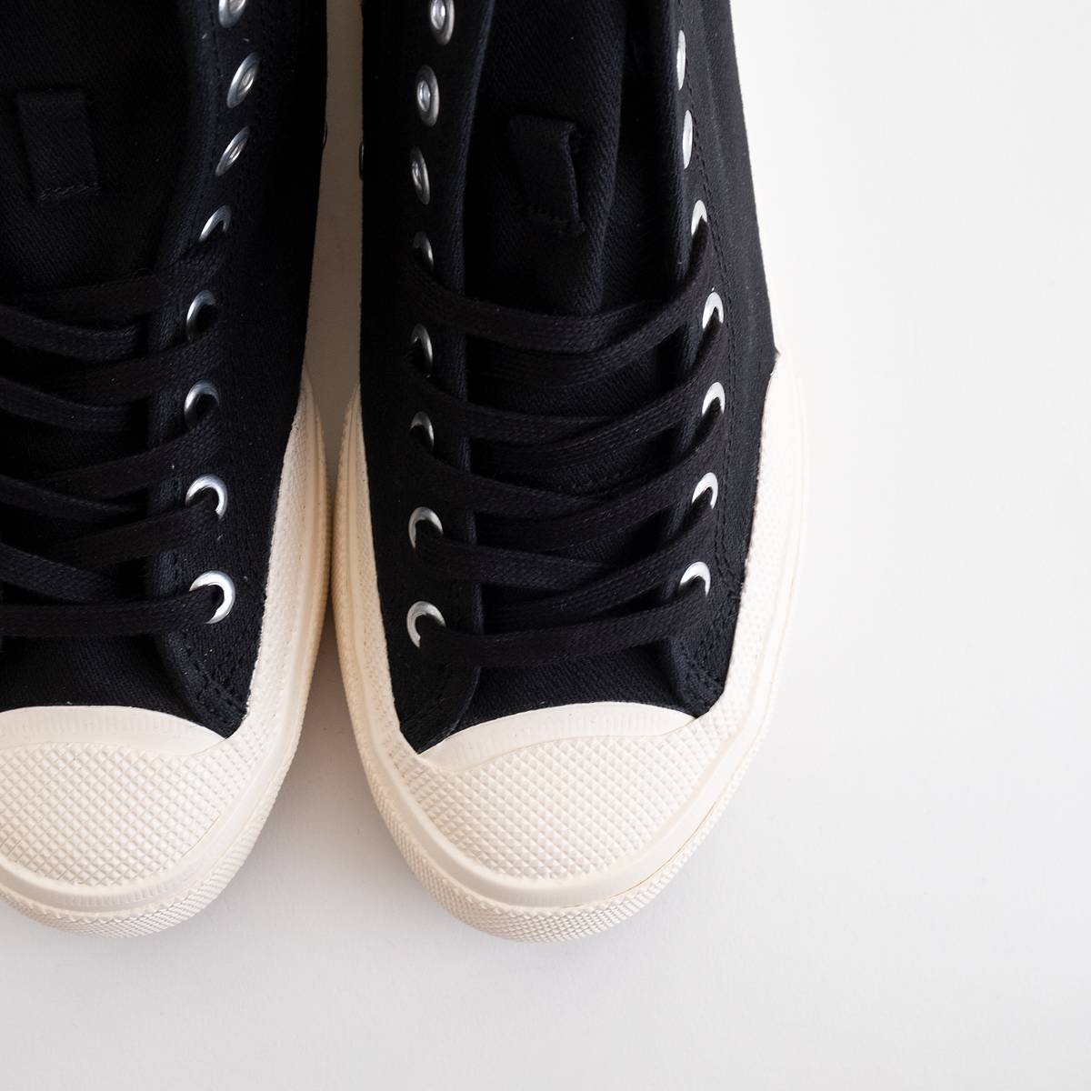 ウィメンズ 2433 ワークス HC ブロークンツイル｜SUPERGA