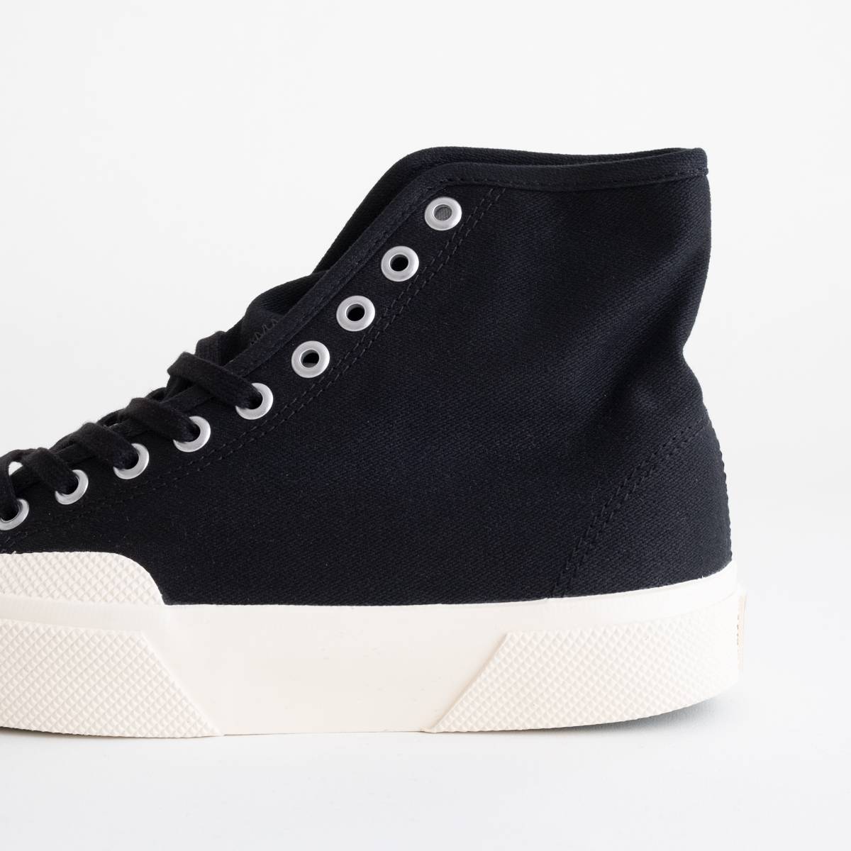 ウィメンズ 2433 ワークス HC ブロークンツイル｜SUPERGA