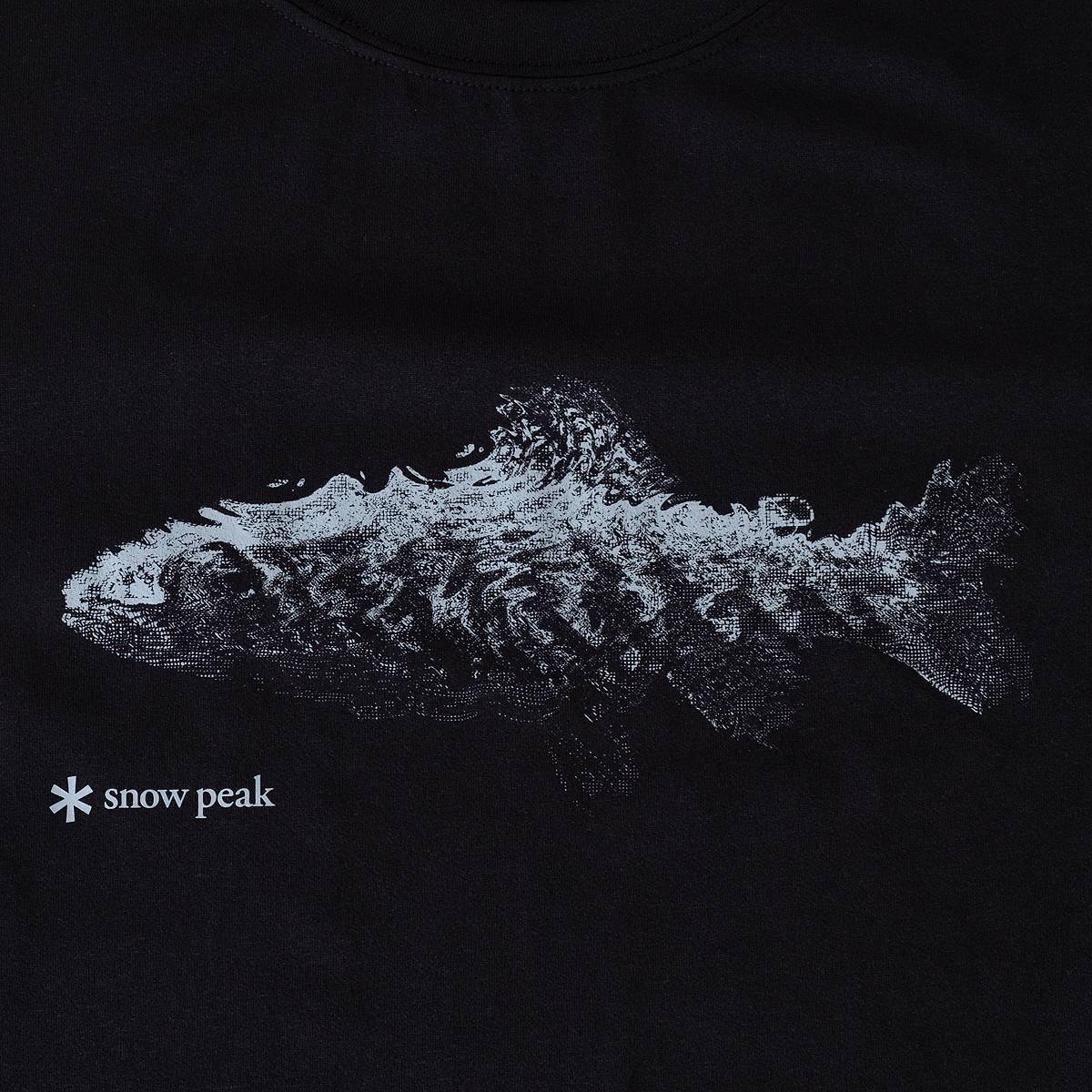 トーンドトラウト コラボ サイン オブ フィッシュ Tシャツ（2色）｜Snow Peak