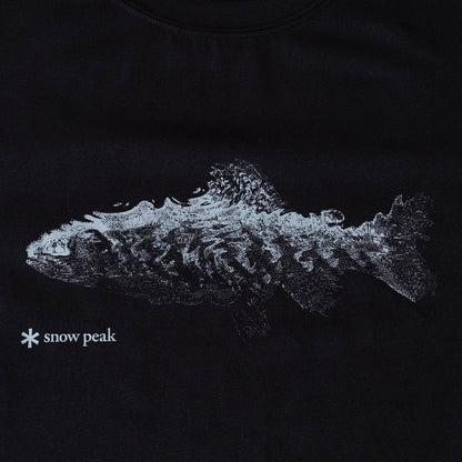 トーンドトラウト コラボ サイン オブ フィッシュ Tシャツ（2色）｜Snow Peak