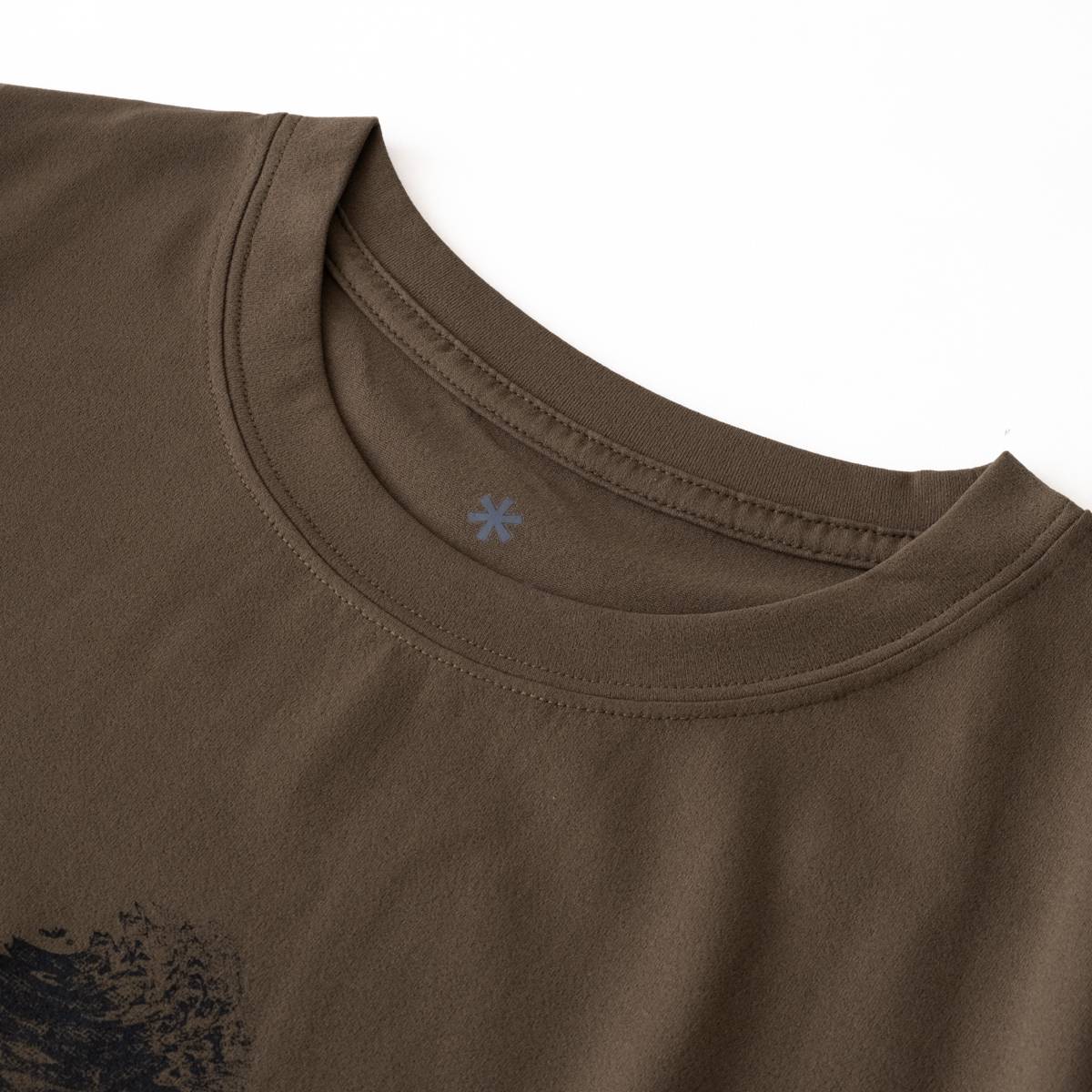 トーンドトラウト コラボ サイン オブ フィッシュ Tシャツ（2色）｜Snow Peak