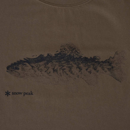 トーンドトラウト コラボ サイン オブ フィッシュ Tシャツ（2色）｜Snow Peak