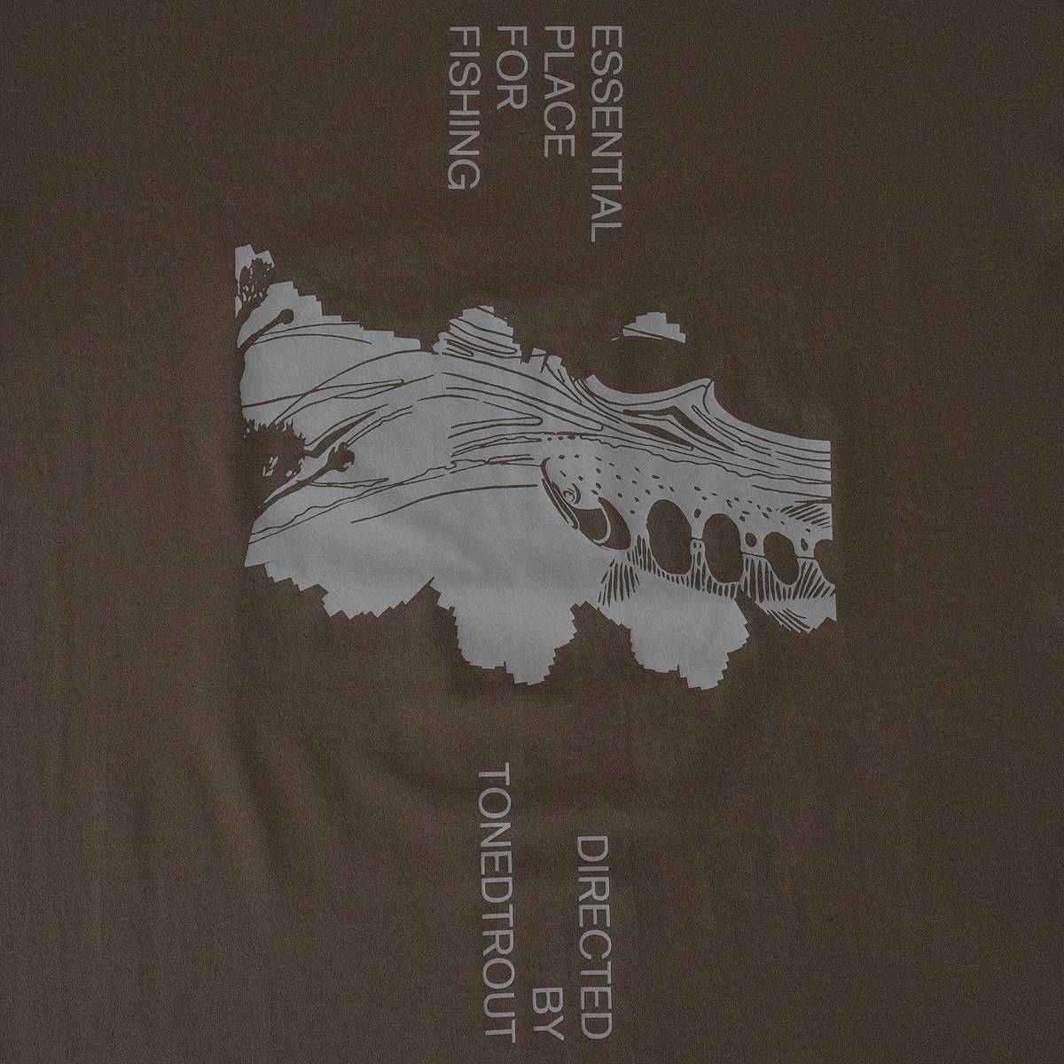トーンドトラウト コラボ スイミング フィッシュ Tシャツ（2色）｜Snow Peak