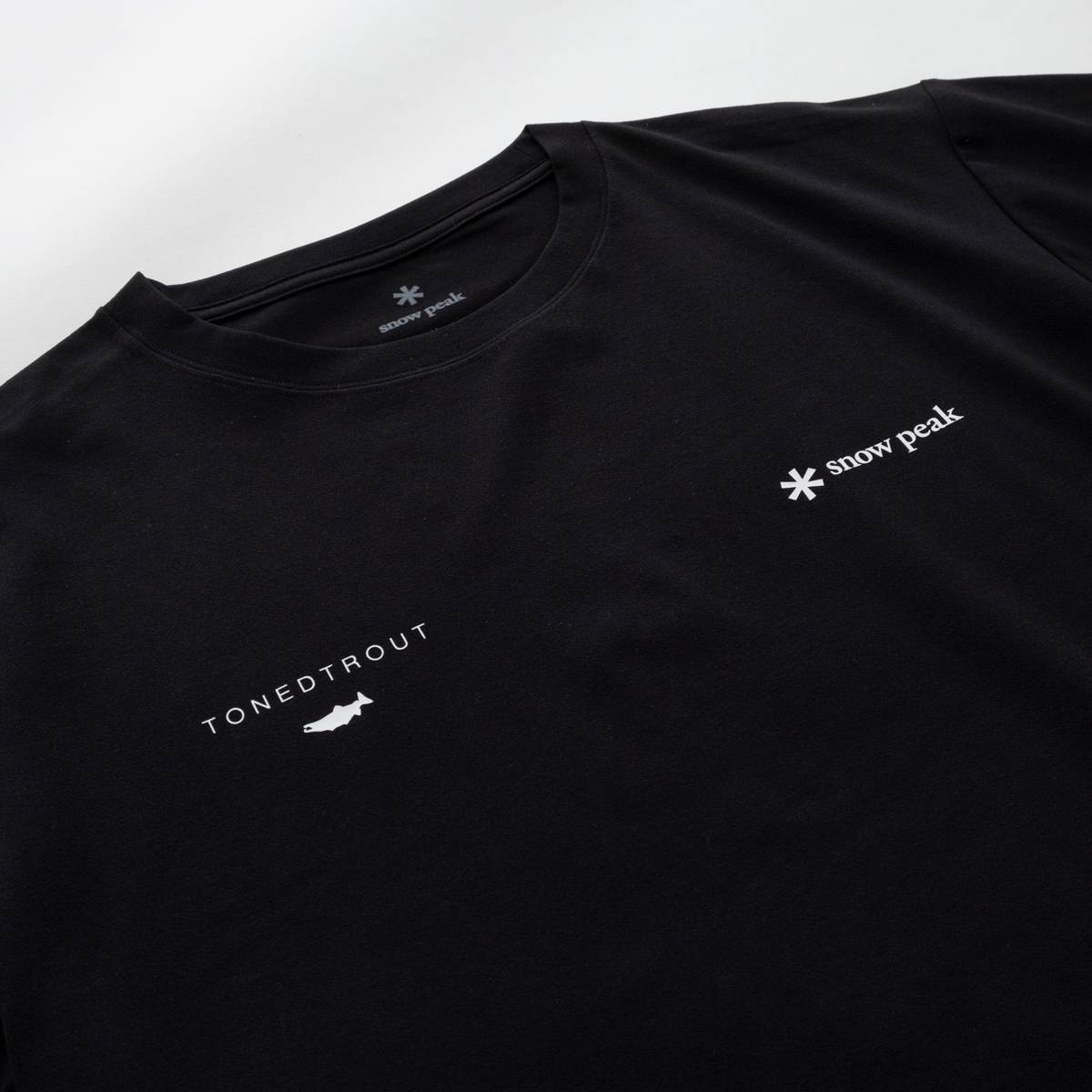 トーンドトラウト コラボ Mt Tanigawa Tシャツ（2色）｜Snow Peak