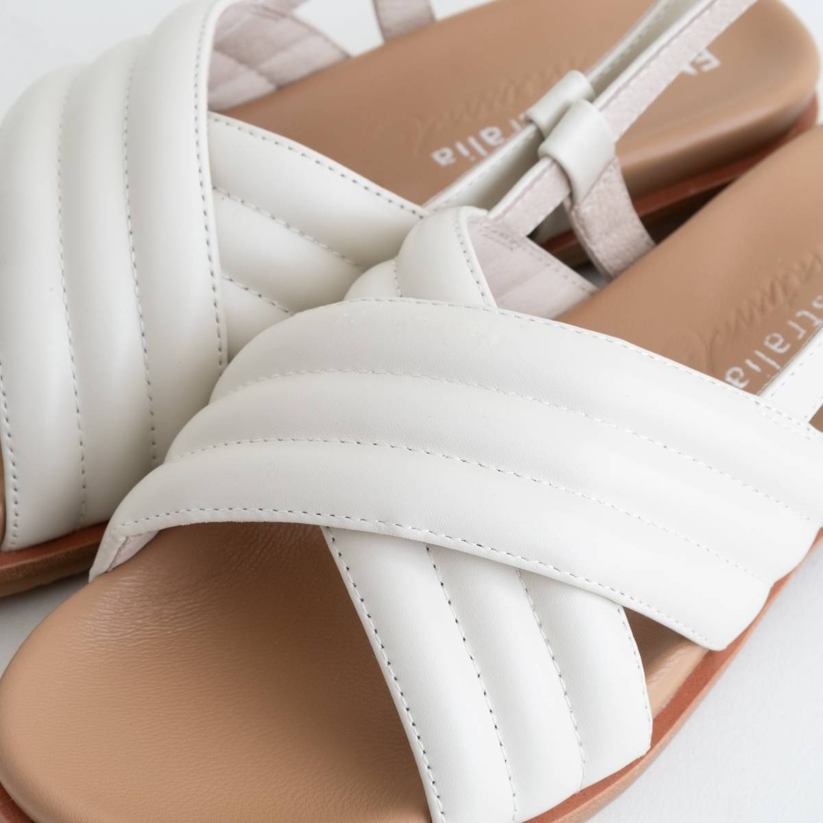 WOMEN EMU Australia Borradaile（2色）