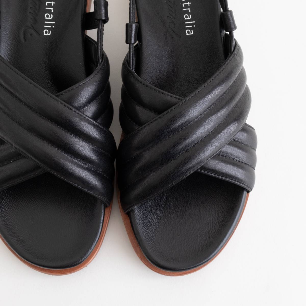WOMEN EMU Australia Borradaile（2色）