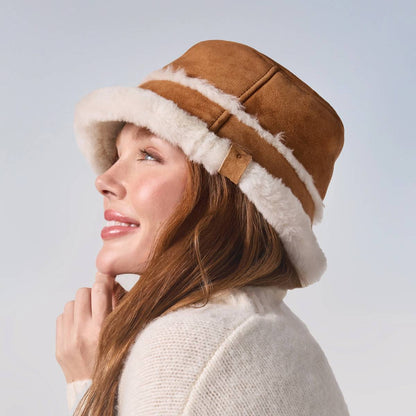 WOMEN EMU Australia Sheepskin Hat