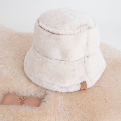 WOMEN EMU Australia Sheepskin Hat