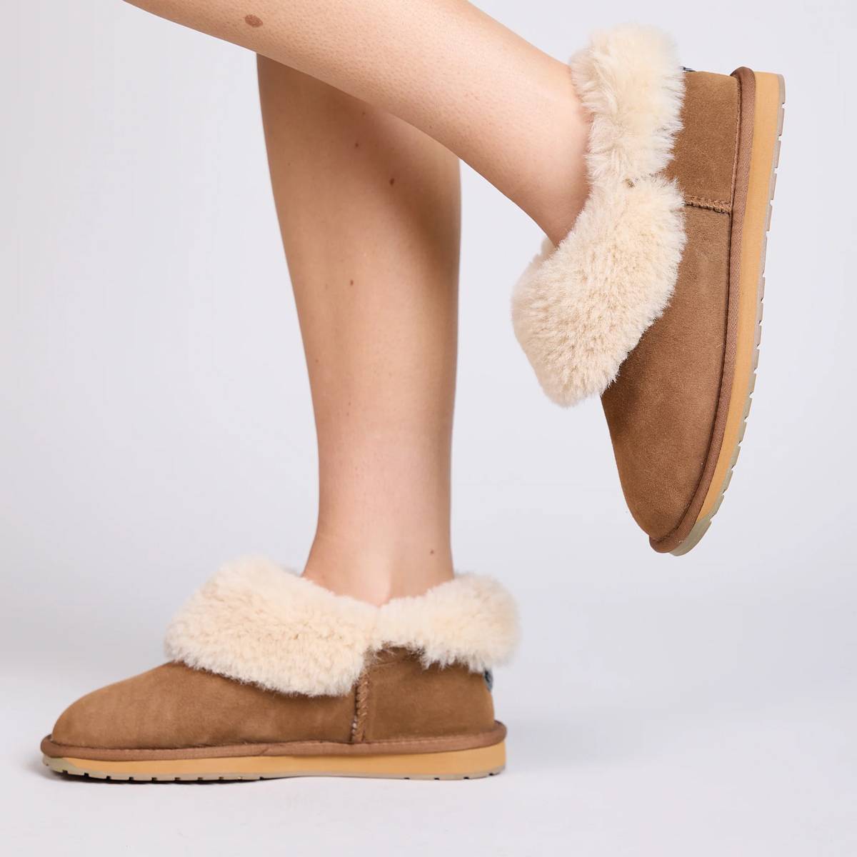 WOMEN EMU Australia Platinum Mintaro（2色）