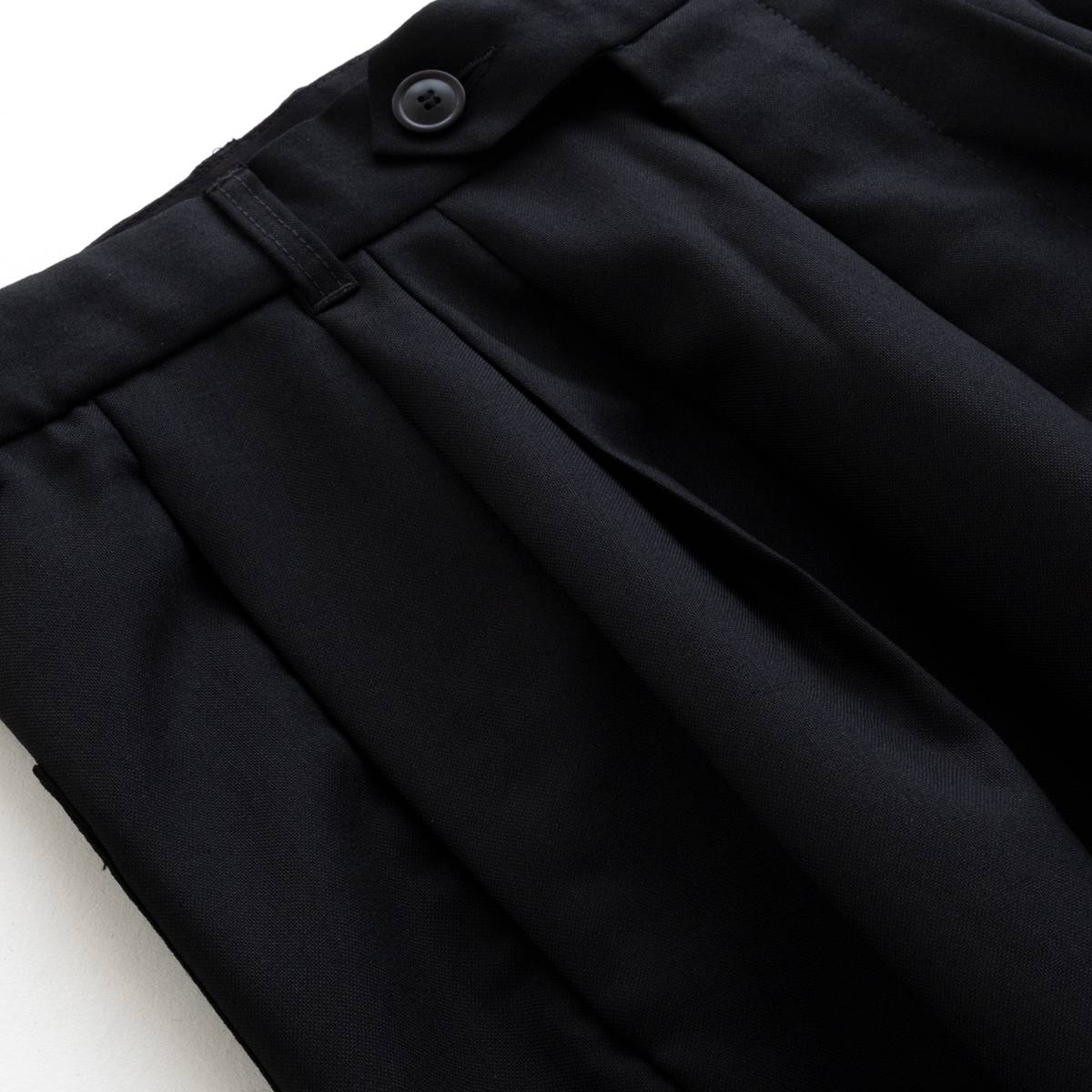 lownn Wide Pants 3 Pleats(Black Plain)