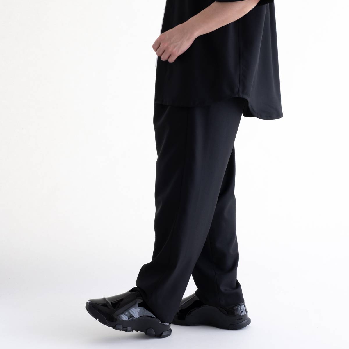 lownn Wide Pants 3 Pleats(Black Plain) | lownn (ローン) - 通販