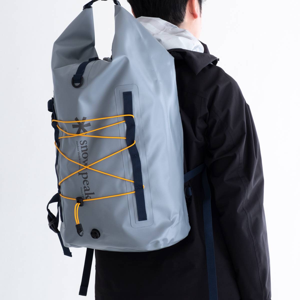 メール便送料無料05 スノーピークToned Trout Guide Dry Pack30L Grey