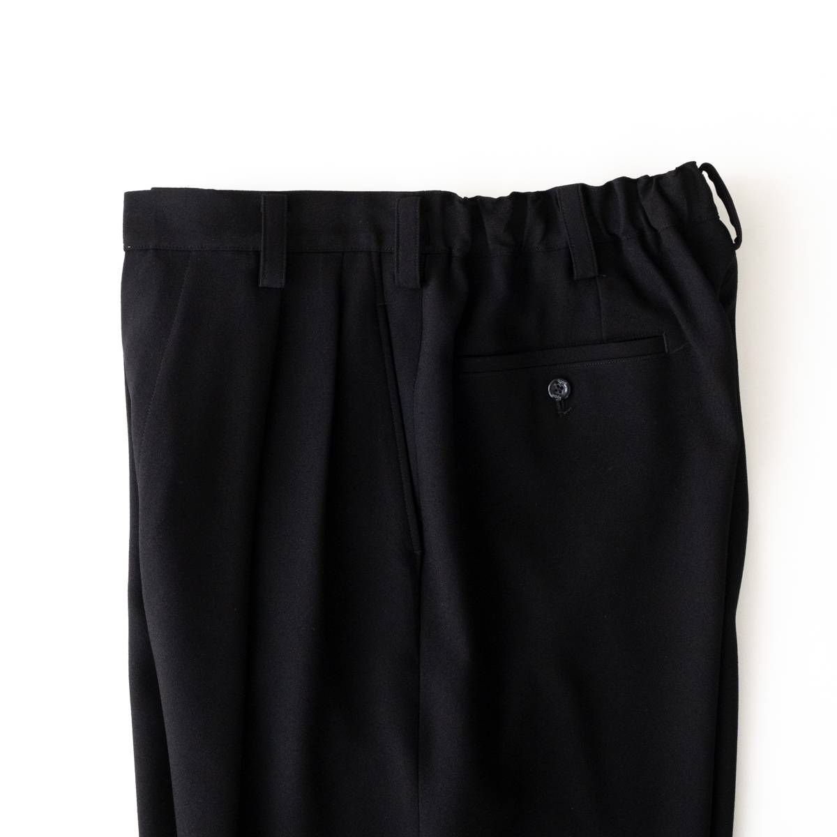 UJOH Wide 2Tuck PNT(Black) | UJOH (ウジョー) - 通販 - FEEL EASY 