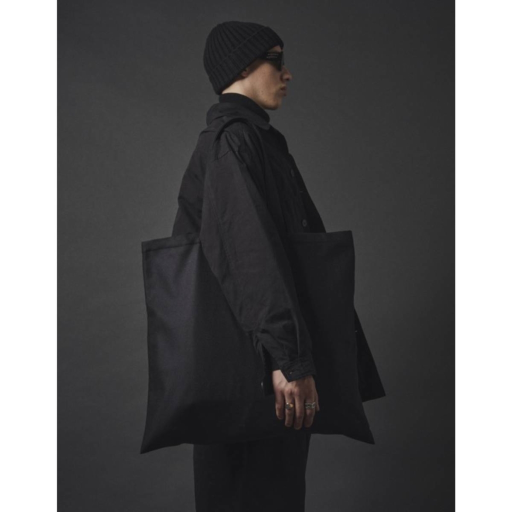 FW22-TOTEBa