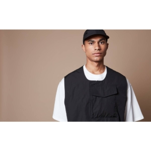 SS23-UVEST